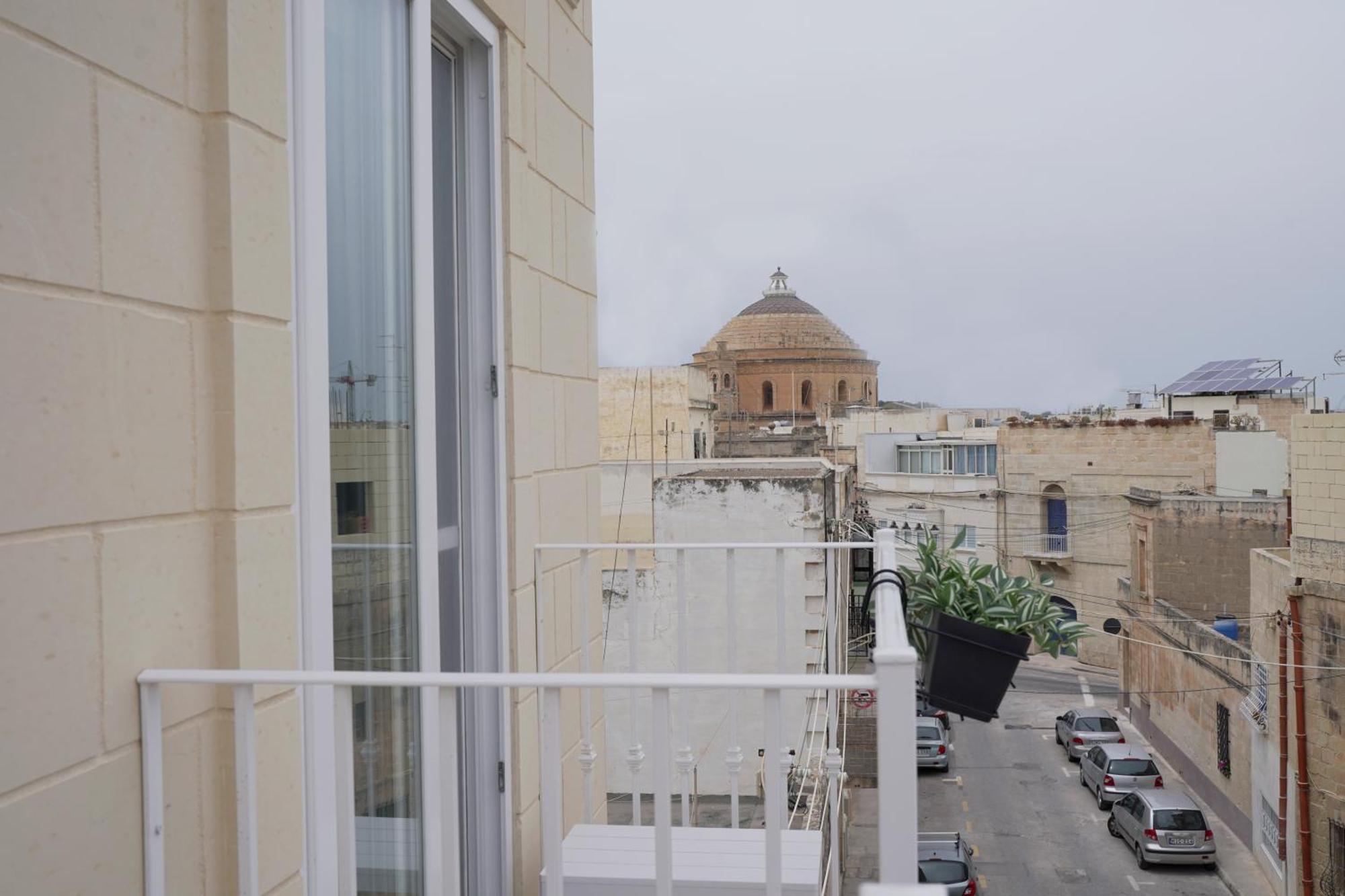 Affordable Central Malta Summer Retreat มอสตา ภายนอก รูปภาพ
